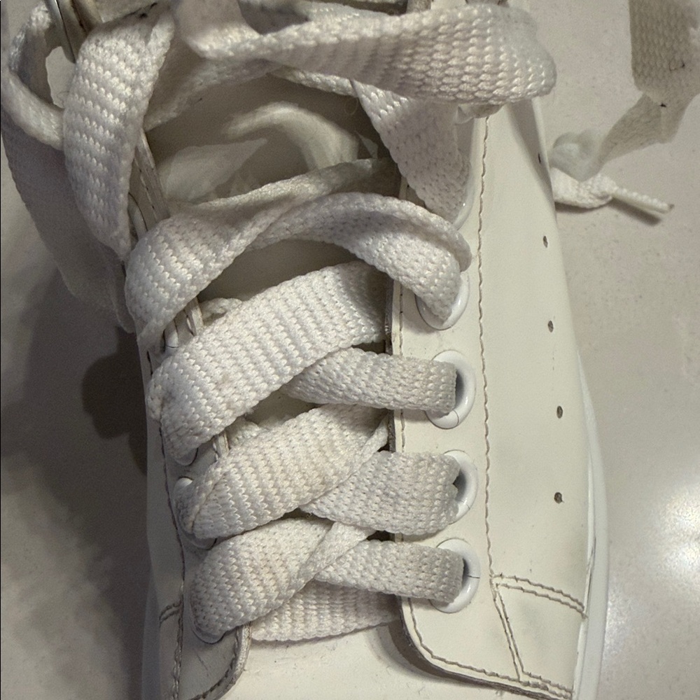 Alexander McQueen platform Women's White and Black Sneakers - Picture 13 of 13